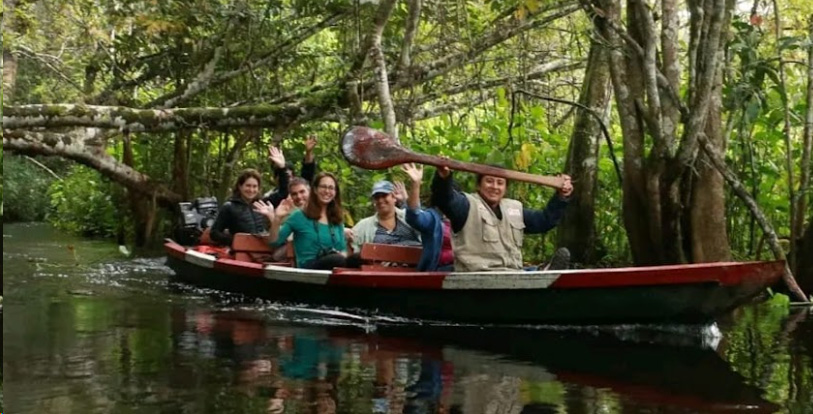 Paseo en canoa